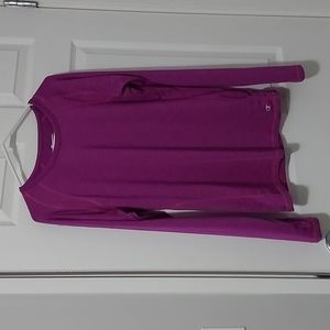 Champion women's work out top with long sleeves with thumh holes